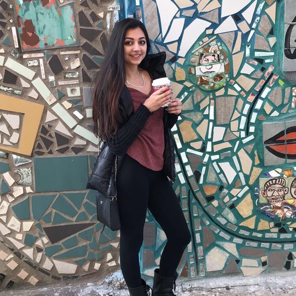 Meet Your Posher, Ishah! - Picture 2 of 4